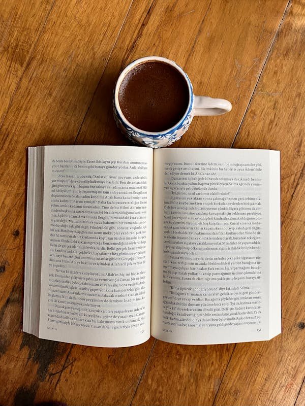 Explorez les box livres personnalisées pour tous les âges